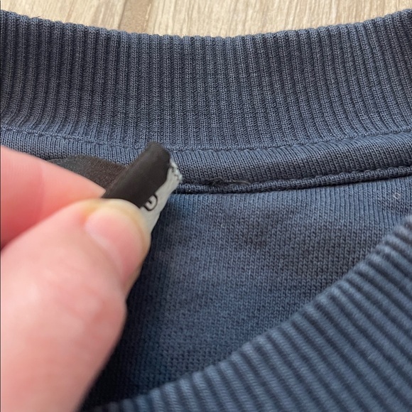 Anine Bing Navy Oversized Crewneck Sz XS A-08-5205-420 - Picture 8 of 14